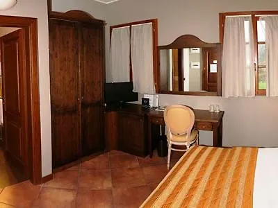 Szálloda Cascina Canova 4*