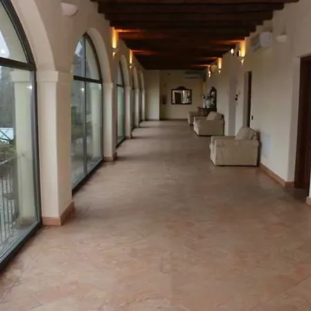 Cascina Canova Szálloda 4*
