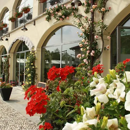 Cascina Canova Hotel 4*