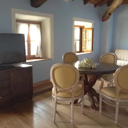 Cascina Canova 4* Uggiate